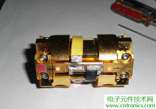 這貨一萬三？50W半導體激光模塊拆解