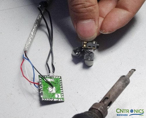 達(dá)人創(chuàng)意DIY：無(wú)線(xiàn)2.4G音頻收發(fā)器