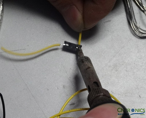 達(dá)人創(chuàng)意DIY：無(wú)線(xiàn)2.4G音頻收發(fā)器