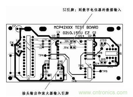 采用這種新的布線，將模擬線路和數字線路隔離開了。增大走線之間的距離，基本消除了在前面布線中造成干擾的數字噪聲。