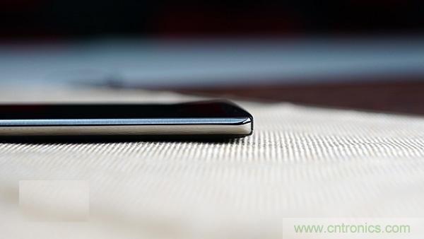 業界良心 LG V10 評測:剛毅、冷峻，不失人性化