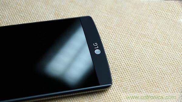 業界良心 LG V10 評測:剛毅、冷峻，不失人性化