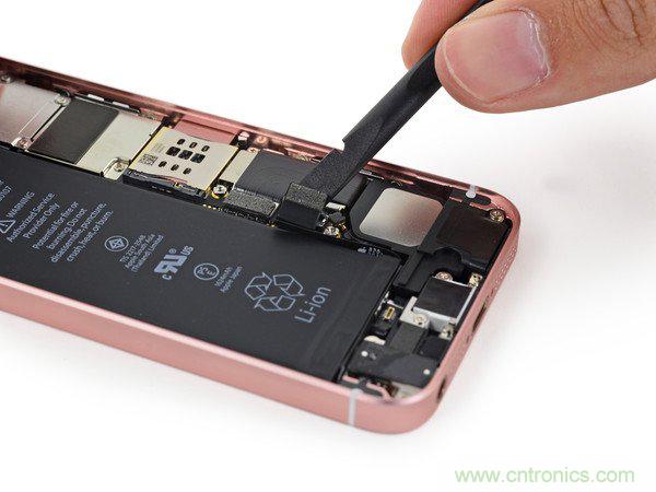 有什么地方沒有變?iPhone SE真機拆解