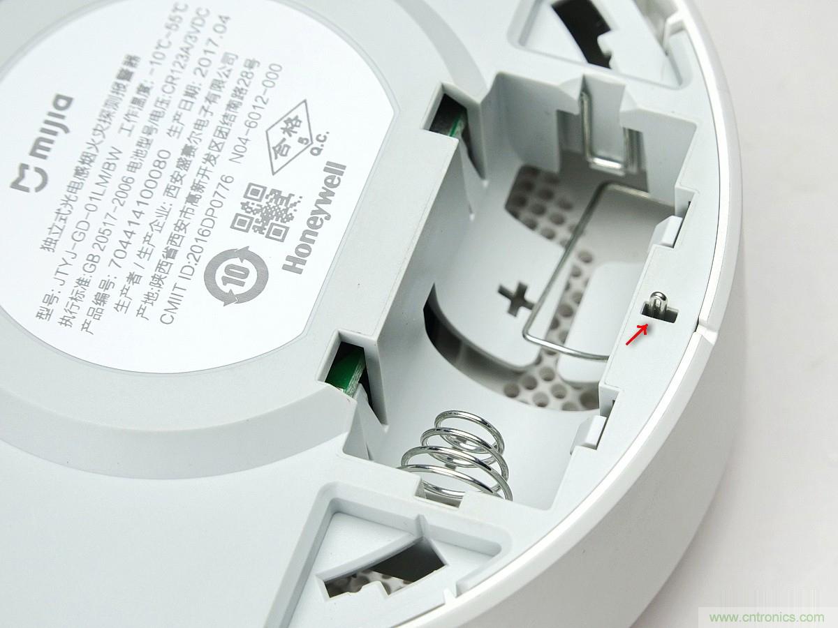小米煙霧報警器拆解：一顆電池可用五年是如何做到的？