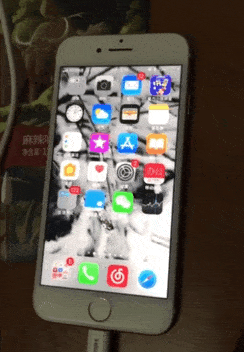 拆了個電容之后，我的iPhone也會自動訂房了
